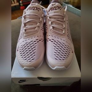 Women's Nike Air Maz 270 in Barely Rose/Vintage Wine